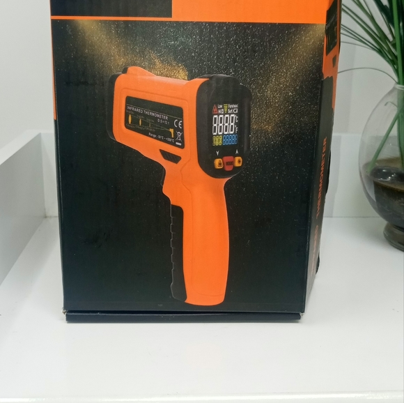 Infrared Thermometer - Picture 9 of 10